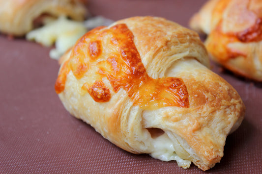 Baked Chilis and Cheese Popover Hors d'Oeuvres