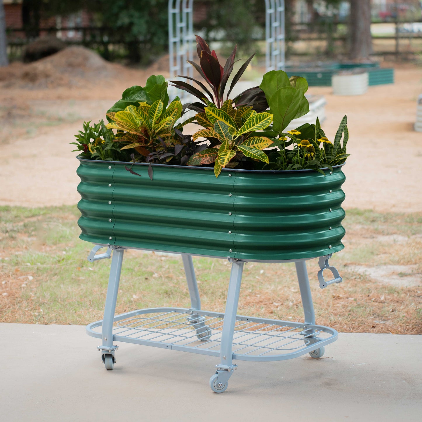 Cama de jardín elevada rodante con riego automático