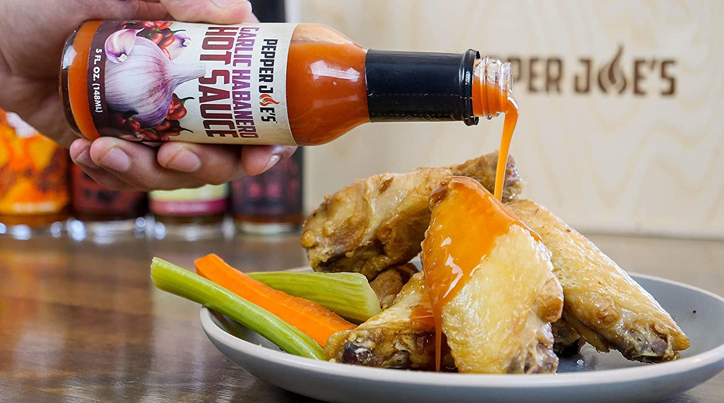 Pepper Joe's Gatlic Habanero hot sauce - sauce pour on food